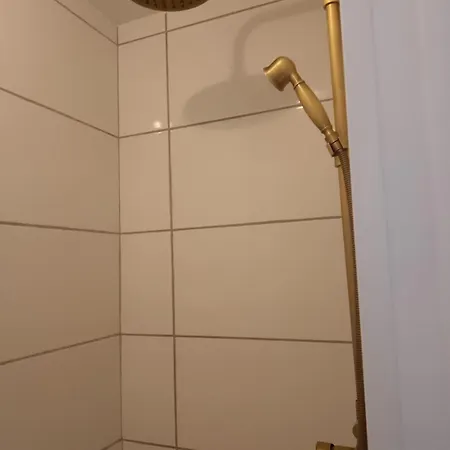 Le Chemin De L'olivier Apartment