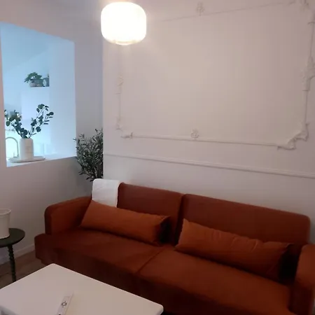 Le Chemin De L'olivier Apartment